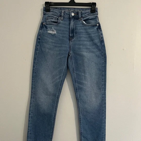 American Eagle Outfitters Light Blue Denim Jeans - Picture 1 of 10